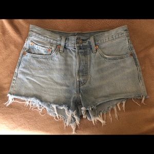 Women’s Levi’s shorts